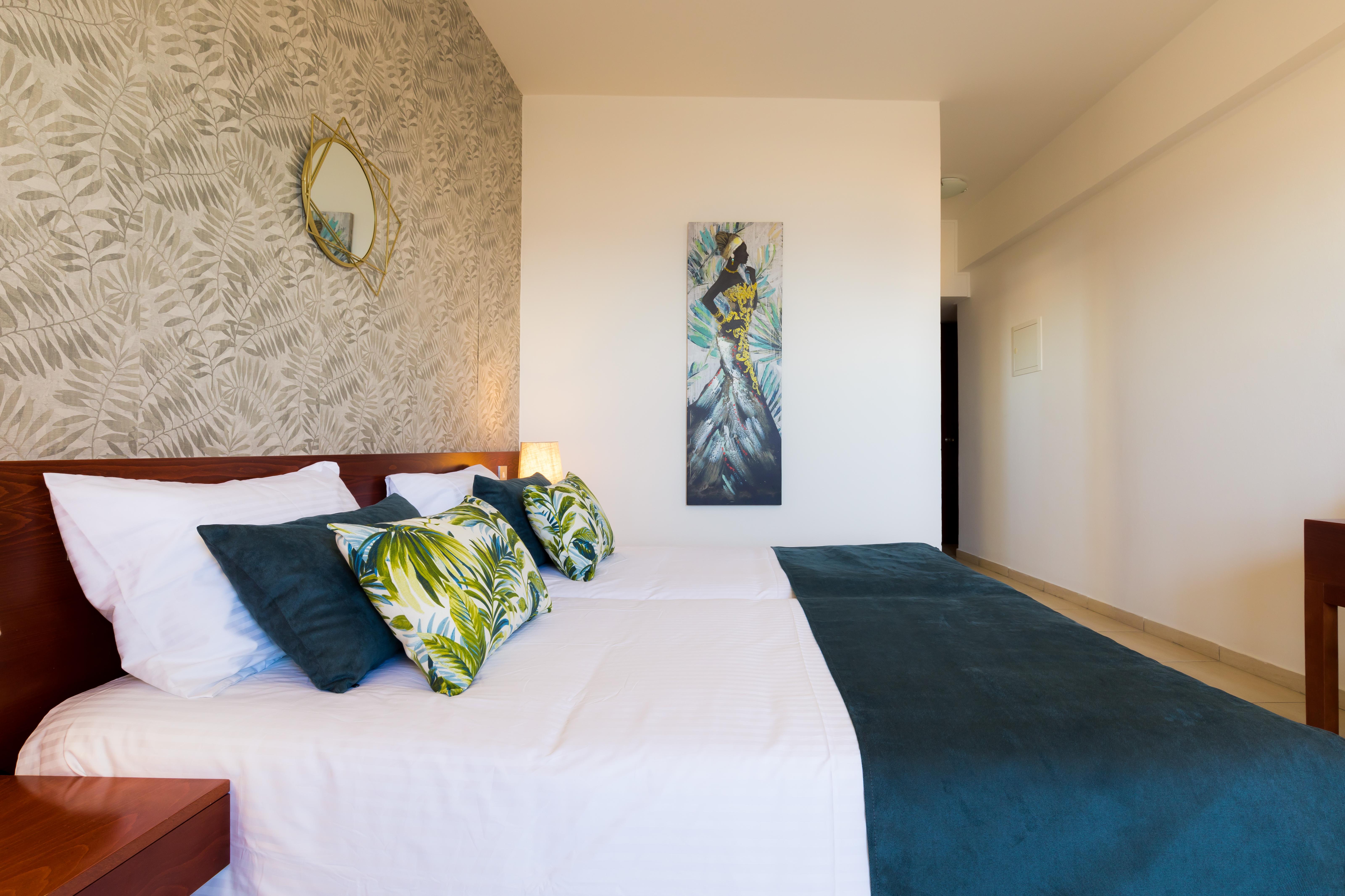 Iris Beach Hotel Протарас Екстериор снимка
