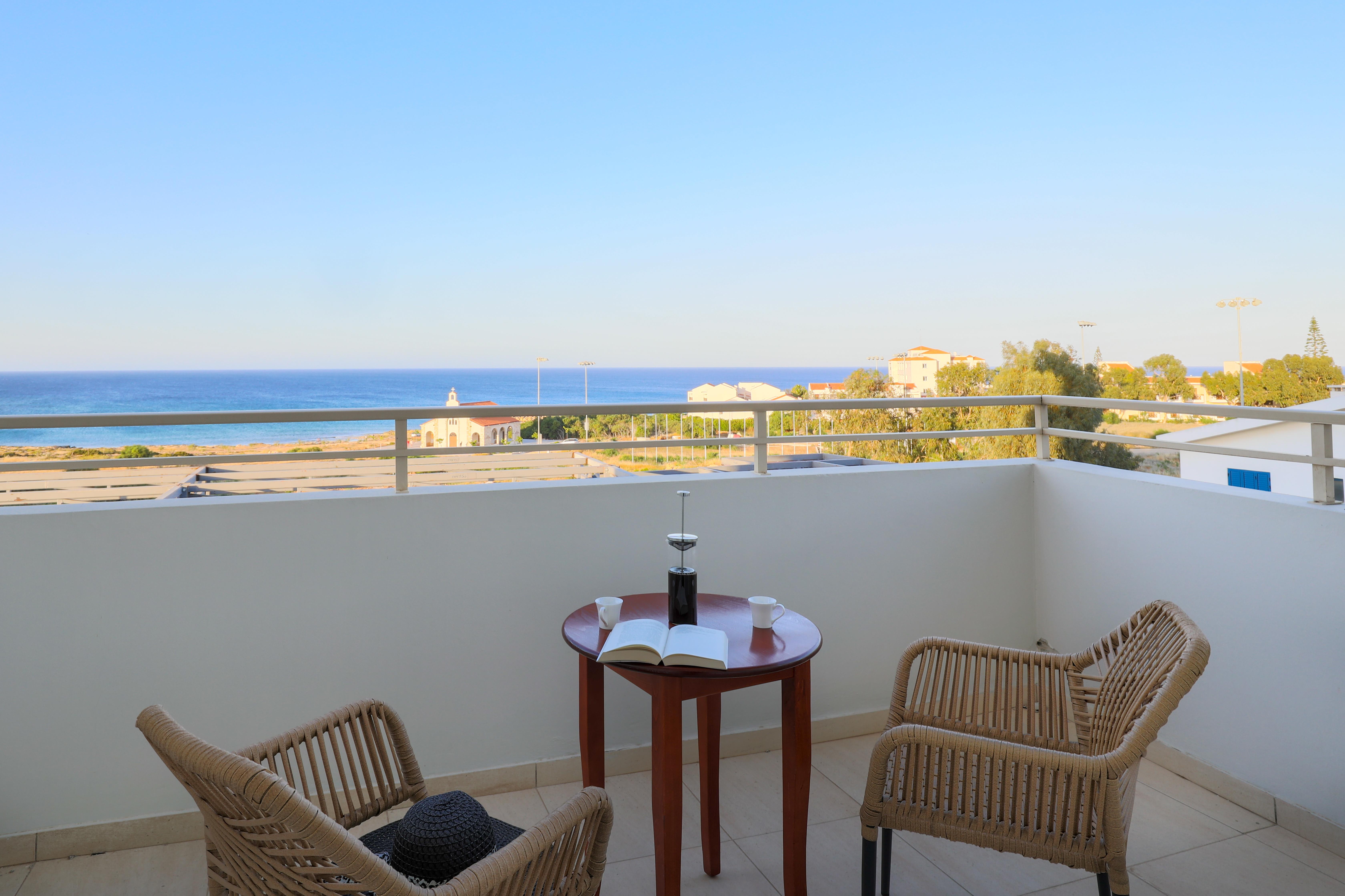 Iris Beach Hotel Протарас Екстериор снимка