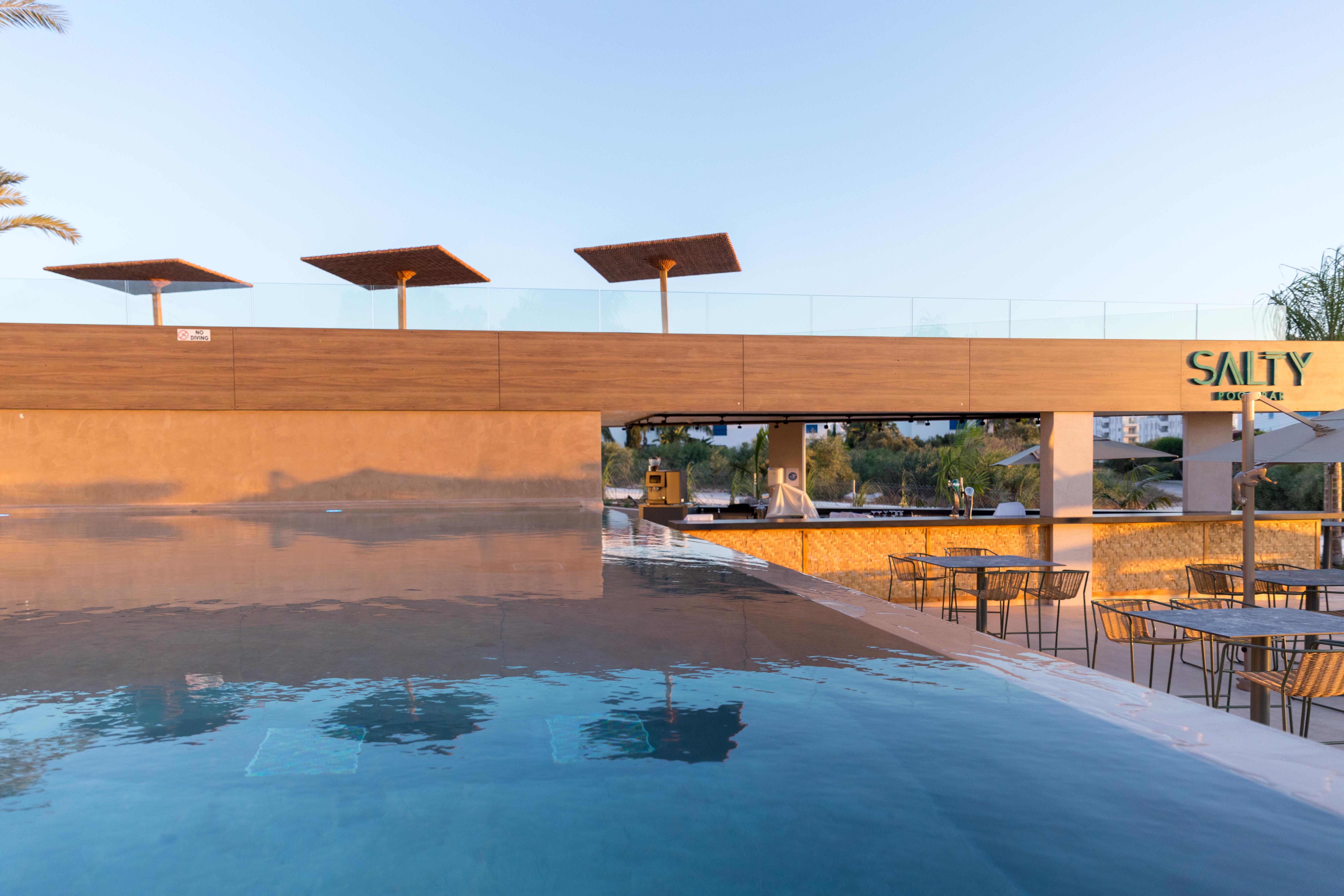 Iris Beach Hotel Протарас Екстериор снимка