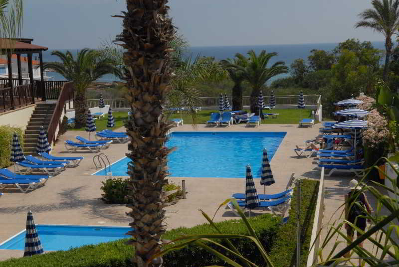 Iris Beach Hotel Протарас Екстериор снимка