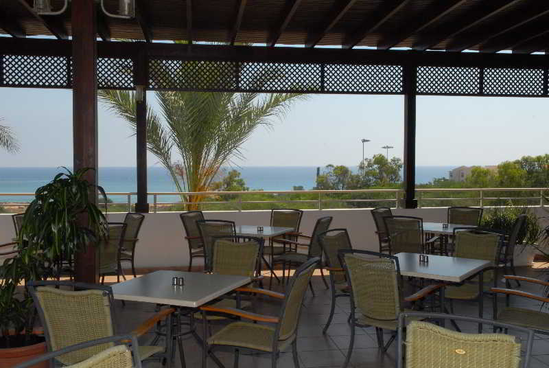 Iris Beach Hotel Протарас Екстериор снимка